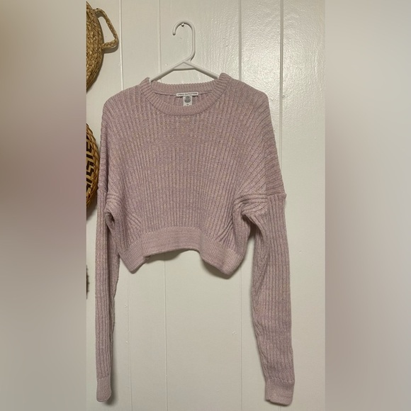 Urban Outfitters Sweaters - URBAN OUTFITTERS purple with beige and white speck cropped sweater size M